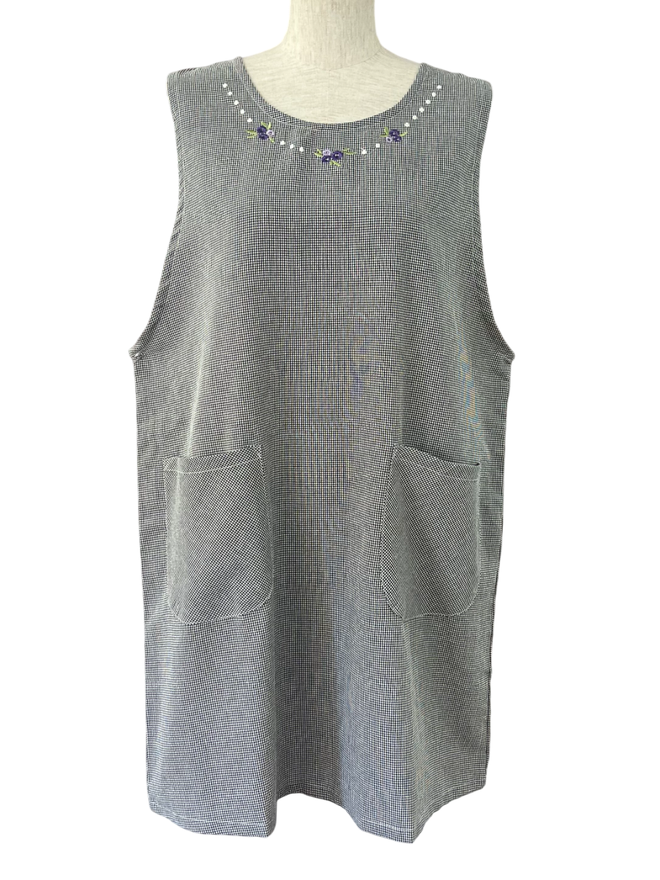 ネックレス刺繡エプロン